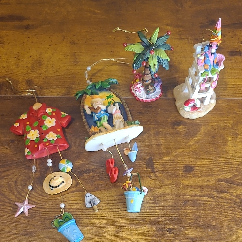 Tropical Themed Hanging Ornaments Set